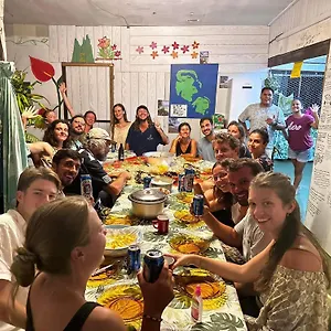  Auberge de jeunesse Alaroots Huahine